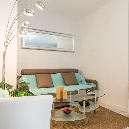 Palm - Swimming Pool - At Few Steps Apartment Cannes