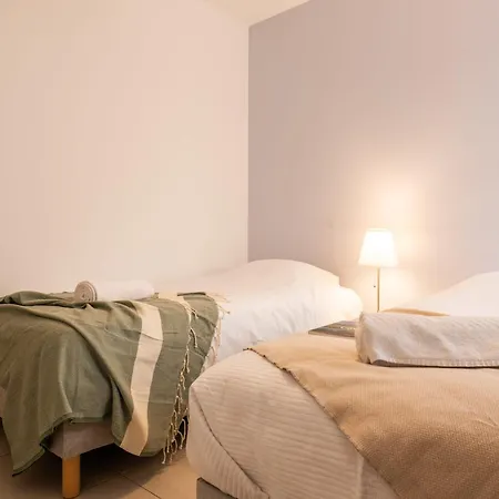 Palm - Swimming Pool - At Few Steps